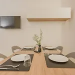 Unico 3a, 2 Camere, Parcheggio Gratis, 10 Minuti Da *