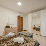 公寓 Unico 3a, 2 Camere, Parcheggio Gratis, 10 Minuti Da *