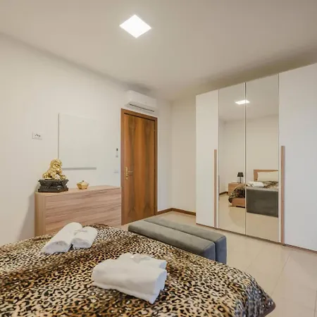 Apartman Unico 3a, 2 Camere, Parcheggio Gratis, 10 Minuti Da *