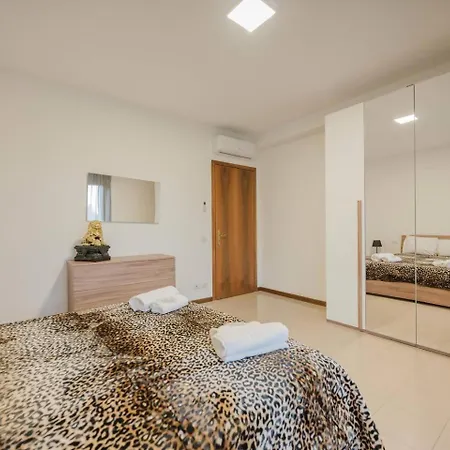 Apartment 2 Camere, Parcheggio Gratis, 10 Minuti Da