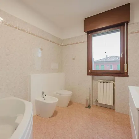 Unico 3a, 2 Camere, Parcheggio Gratis, 10 Minuti Da Apartman Velence