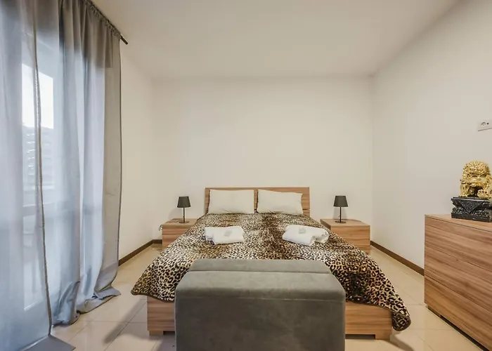 2 Camere, Parcheggio Gratis, 10 Minuti Da Apartment *