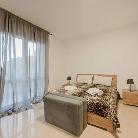 Unico 3a, 2 Camere, Parcheggio Gratis, 10 Minuti Da Appartement