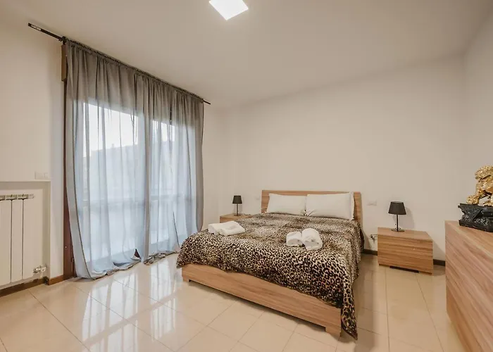 2 Camere, Parcheggio Gratis, 10 Minuti Da Apartamento Venecia